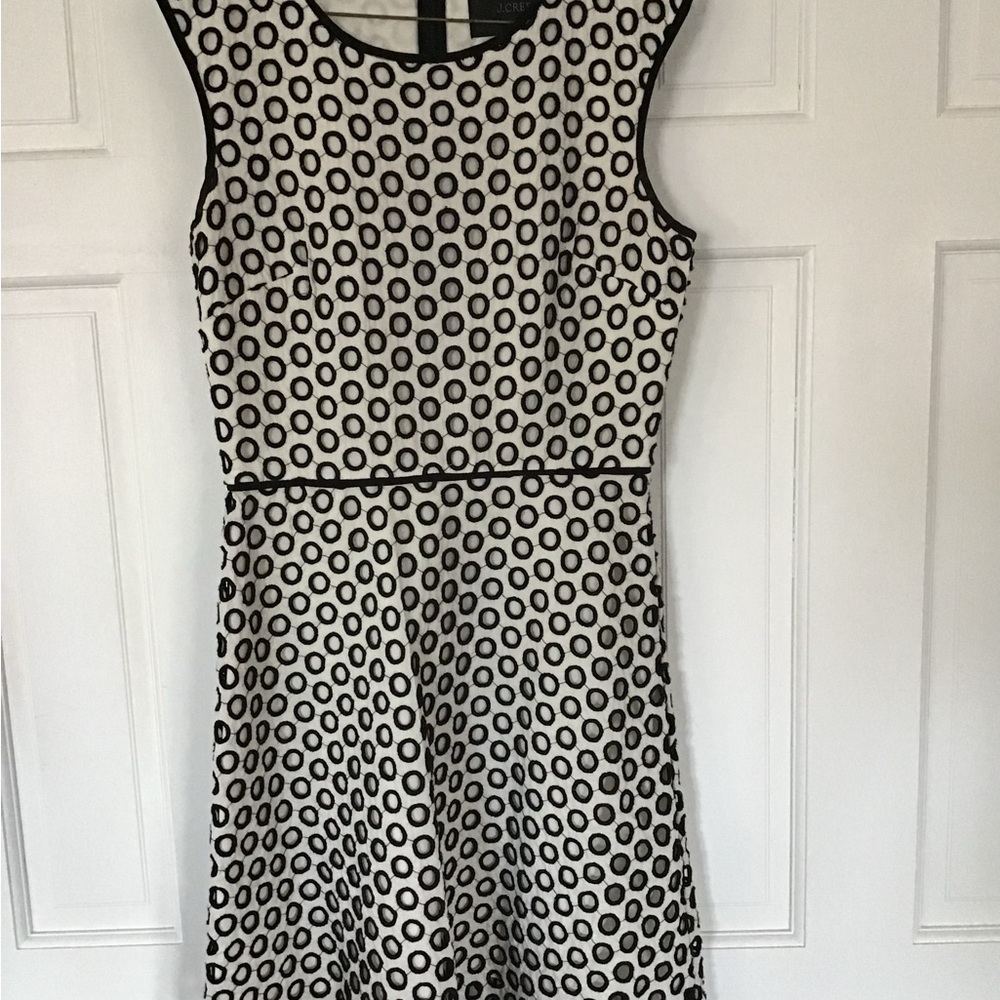 Black and White Sleeveless A-Line Dress